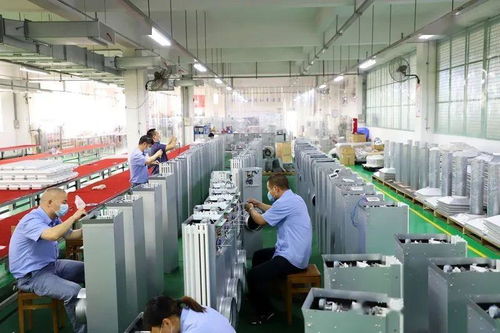 皇家空調(diào)變風(fēng)量風(fēng)口榮獲高新技術(shù)產(chǎn)品稱號(hào)，引領(lǐng)網(wǎng)絡(luò)技術(shù)研發(fā)新浪潮